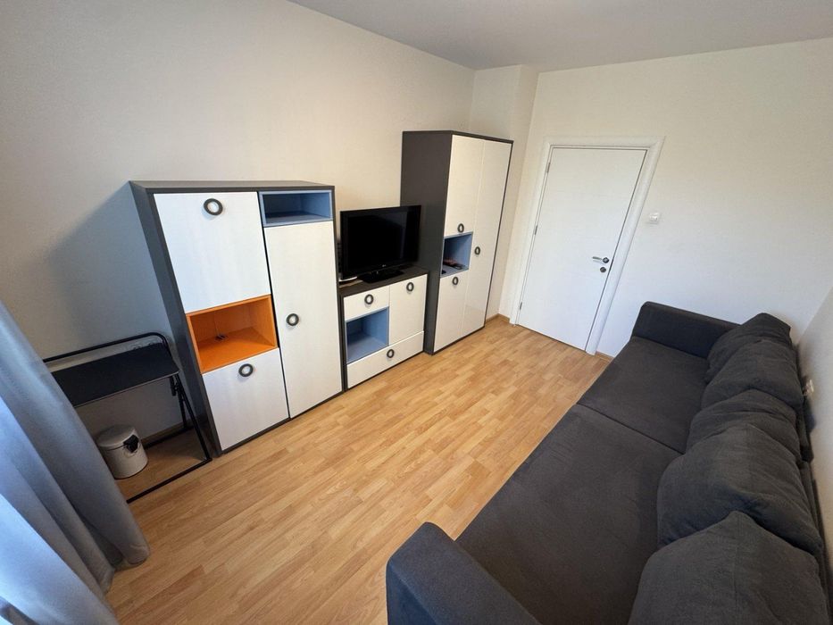 Дава се под наем Тристаен апартамент в Пловдив, Каменица 1 - 80 кв.м за 600 € - Снимка #2