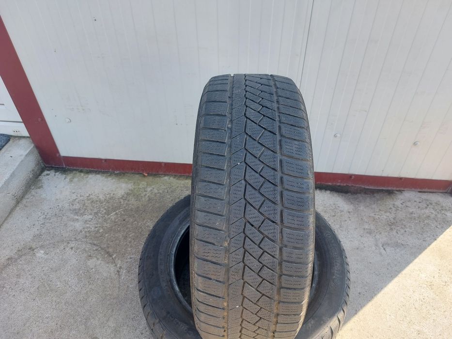 100 lei bucata! Doua anvelope M+S 195 55 16 Continental