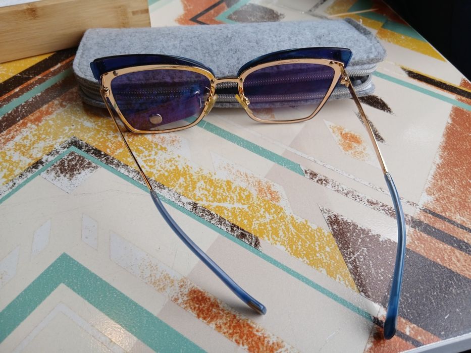 Продаю солнцезащитные очки