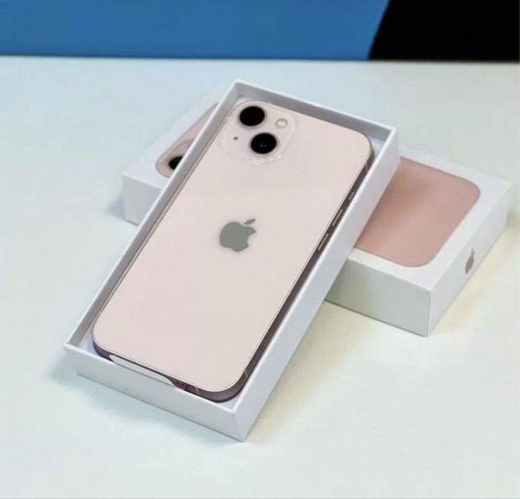Смартфон Apple iPhone 13 256 ГБ