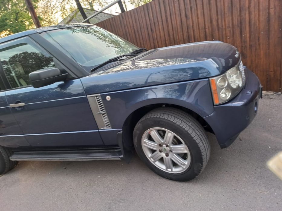 Продам машину Range Rover