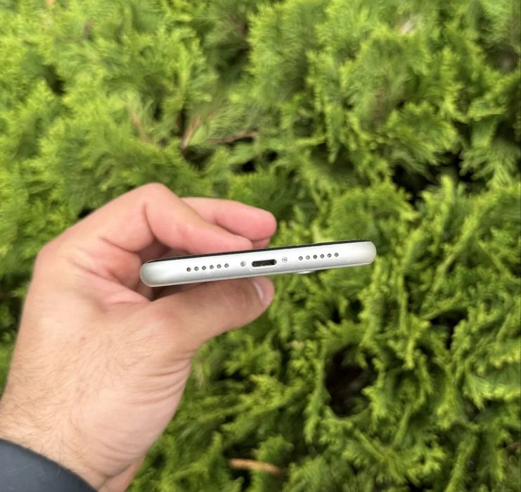 Айфон 11{без ремонта}IPhone 11