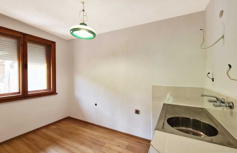 Продава КЪЩА, с. Горановци, област Велико Търново