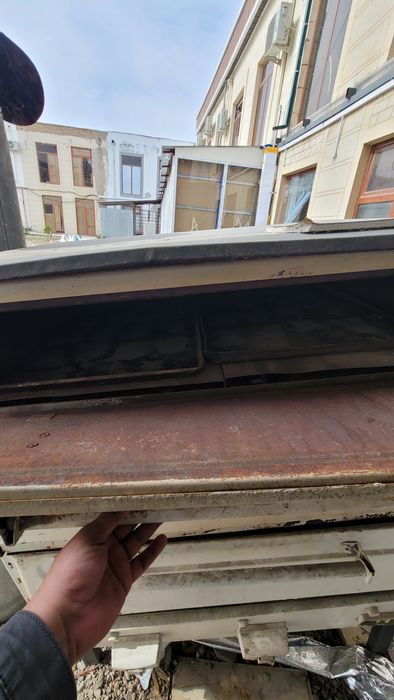 Olot somsa pechi sotiladi.