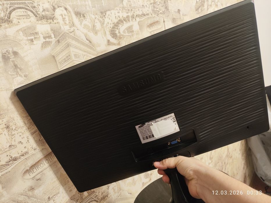 монитор Samsung 21.5 дюймов