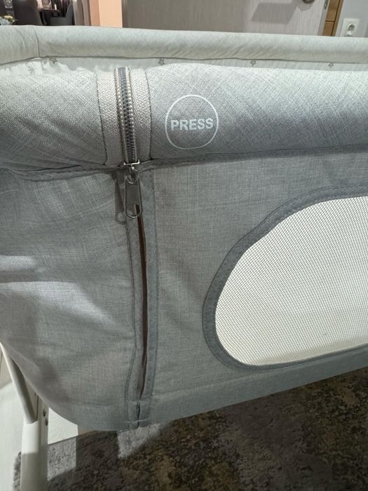 Бебшка кошара Пали next to me