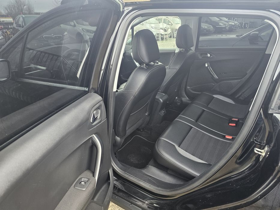 Peugeot 2008  1.2 VTi  Allure