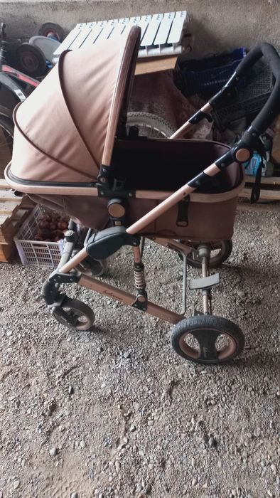 Продам коляску..
