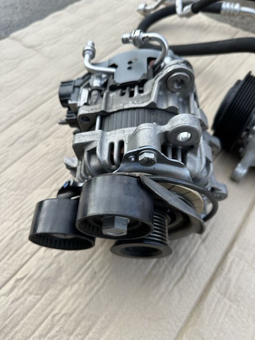 Alternator / Compresor ac BMW Seria 3 4 5 X3 X4 X5 X6 X7