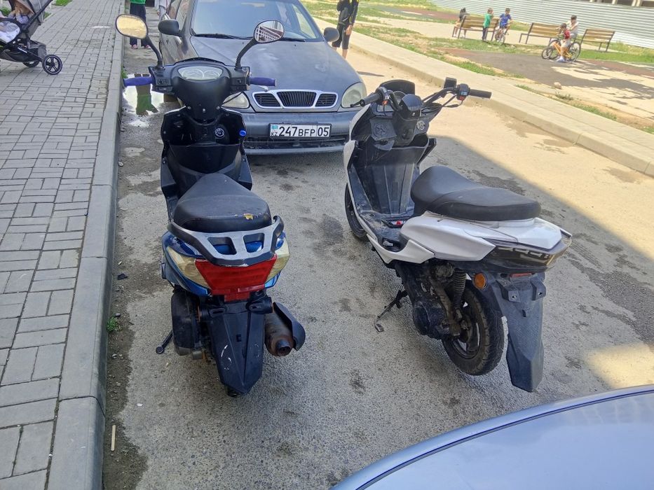 Продаётся М8 и макси