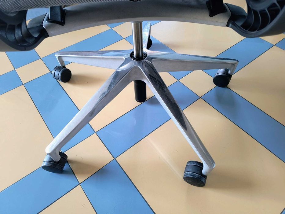 Herman Miller Setu chair (Ергономичен конферентен офис стол) 2020г.