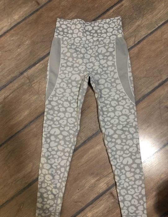 уникален безшевен оформящ клин