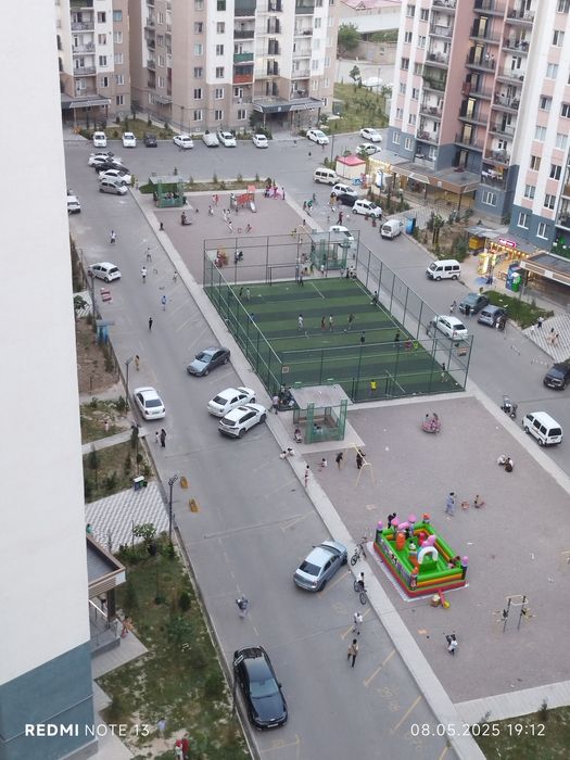 Продается 3-комнатная квартира в Яшнабадском р-не, мас. Олмос.