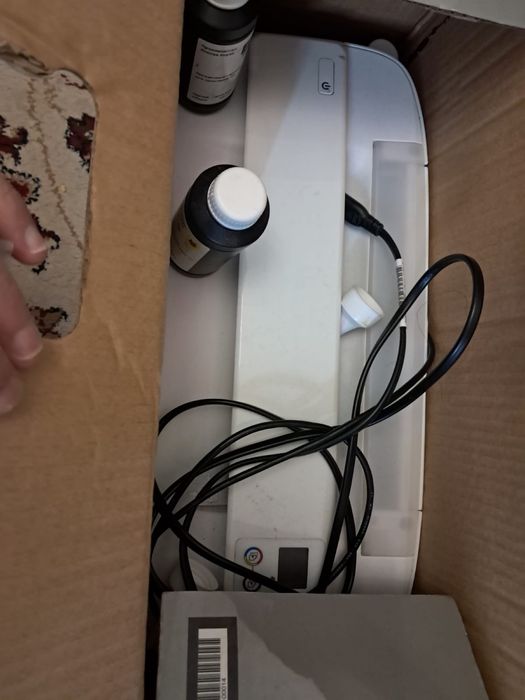 Цветной новый принтер