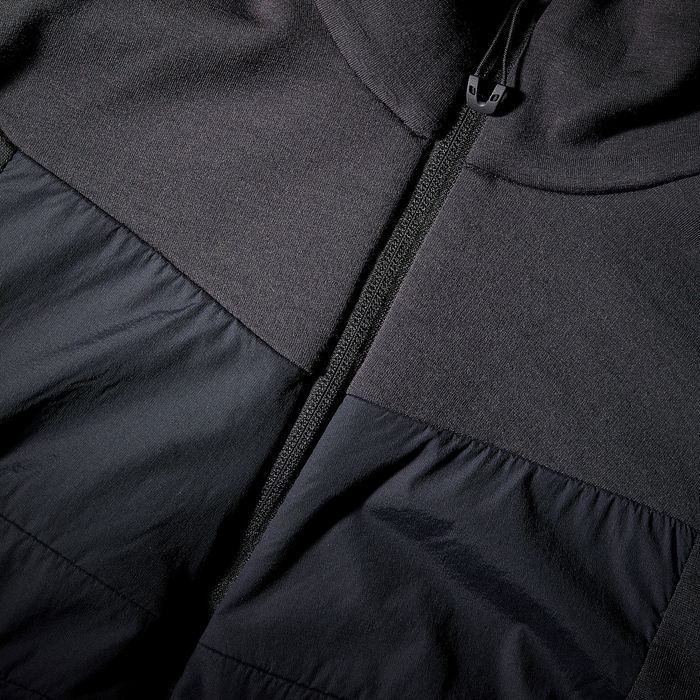 Hanorac trekking Mt900 lână merinos Negru - produs resigilat Decathlon