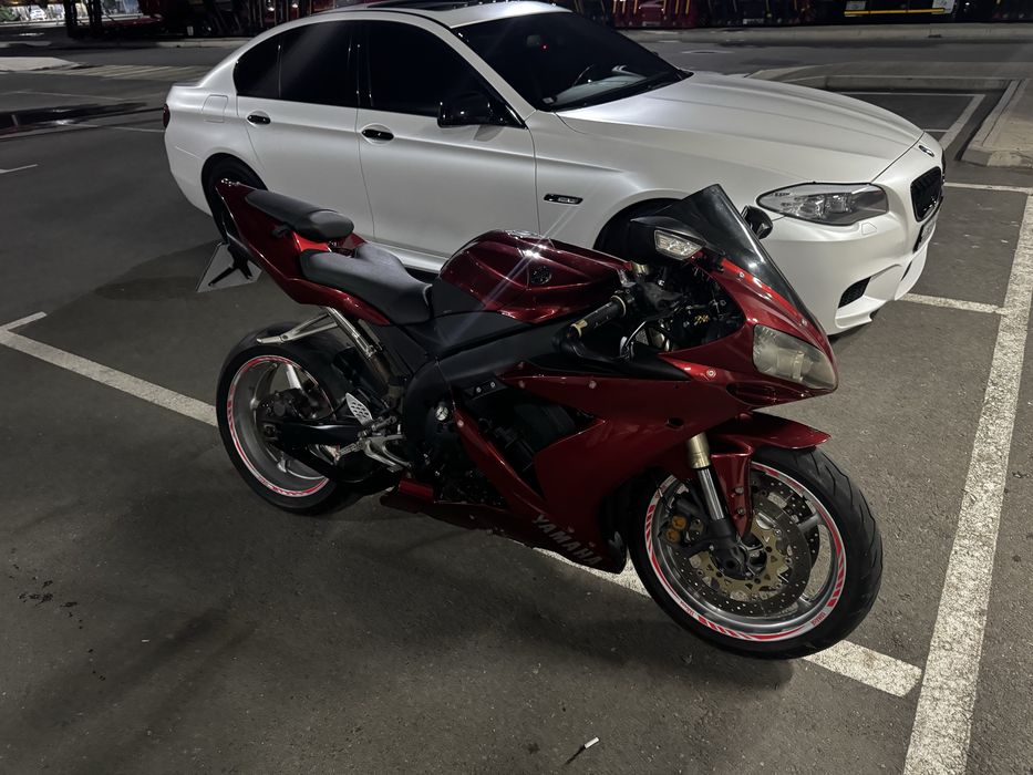 Yamaha YZF-R1 2007 — в отличном состоянии