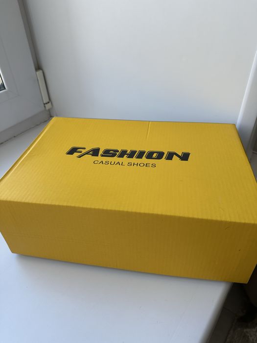 Продам женскую обувь