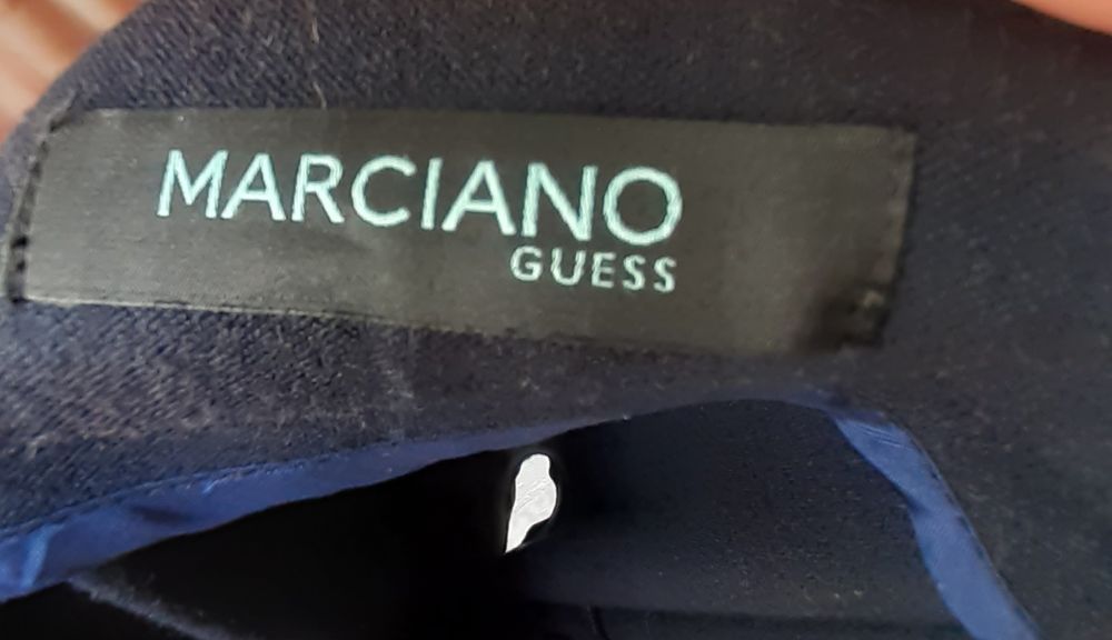 Fusta bleumarin Guess