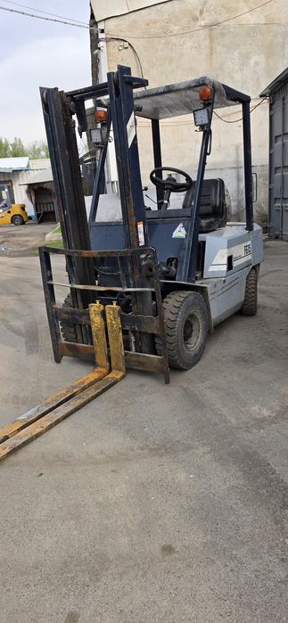 Вилочный погрузчик Komatsu