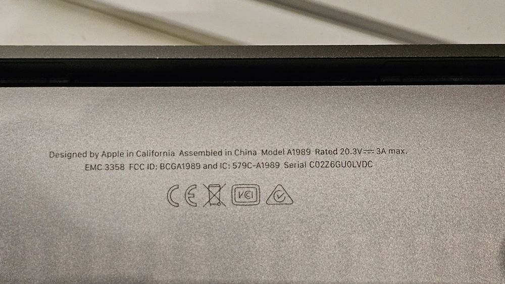 Macbook Pro 13 i5 2019.