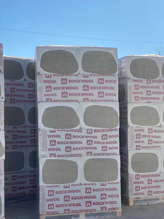 Vată bazaltică pentru termosistem – Rockwool Frontrock Max Plus