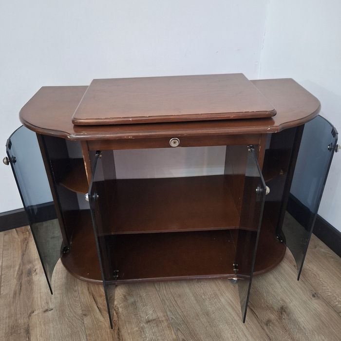 Тумба под телевизор