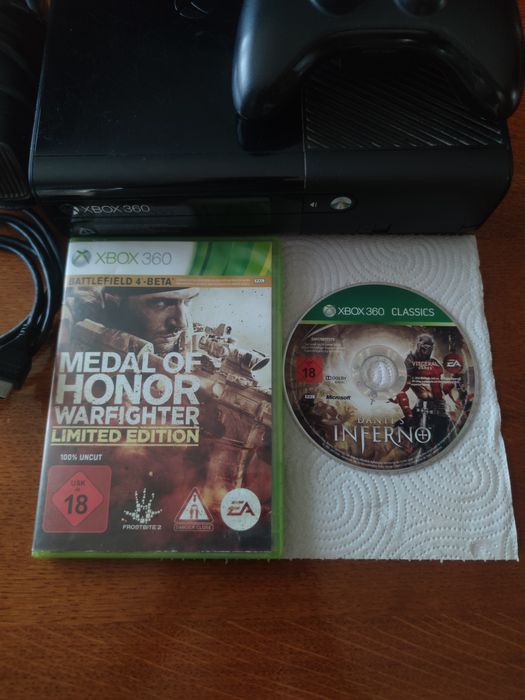 Consola Xbox 360 E