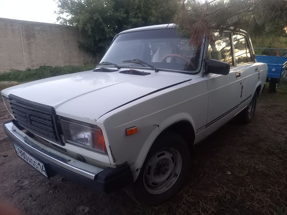 Продам жигули с прицепом