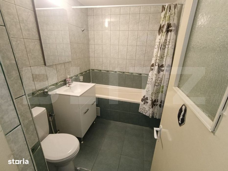 Inchiriere apartament 3 camere, 2 bai, balcon inchis – zona Kaufland