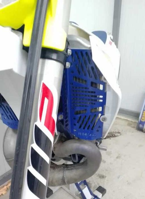 Husqvarna 2017 – 2019 г. гардове за радиатори Tedesco®