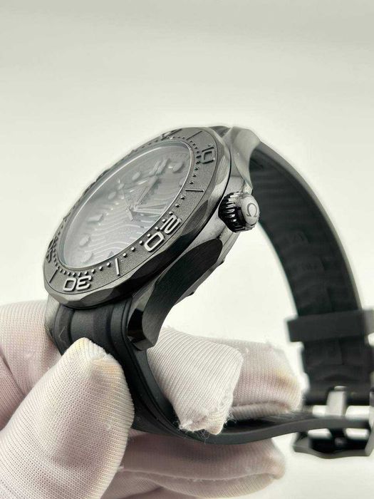 Часы Omega Seamaster Diver 300
