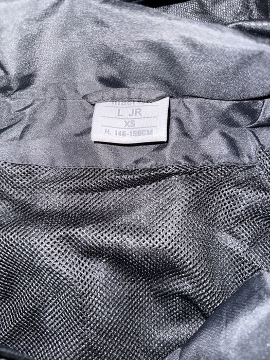 Юношеска Ветровка Macron