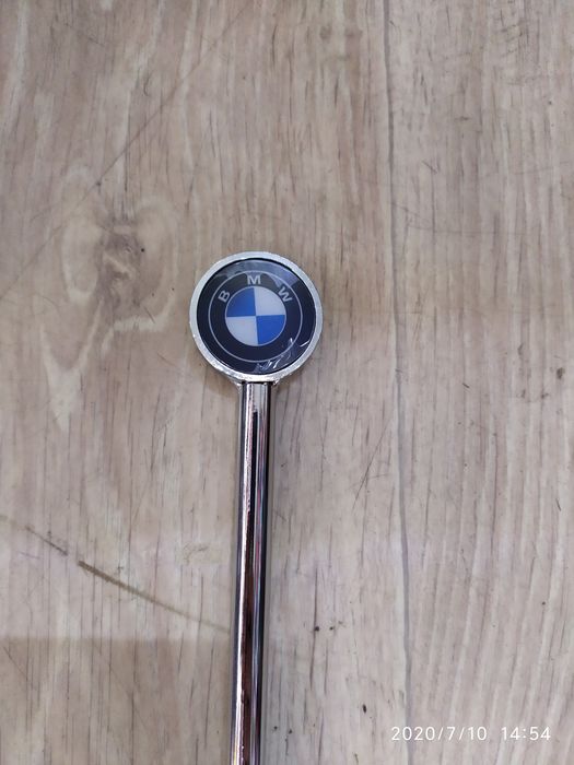 Флагшток Мерседес БМВ Ауди