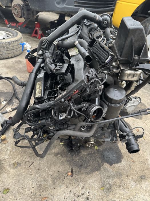 651. Мерцедес  двигател на части