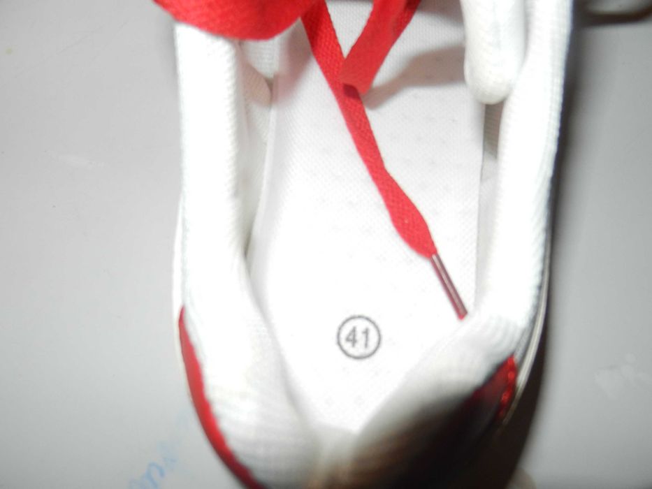 Adidași pull bear 39,41