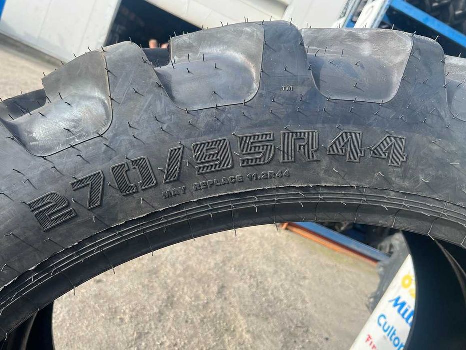 Marca CEAT 270/95R44 pentru autopropulsata anvelope radiale noi
