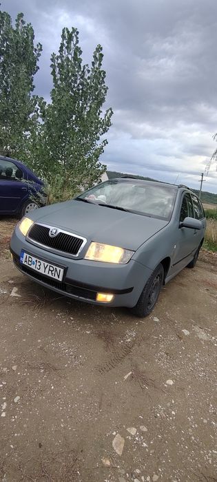 Vând Skoda fabia