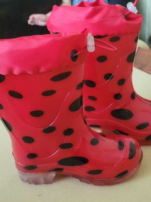 Детские сапожки резиновые