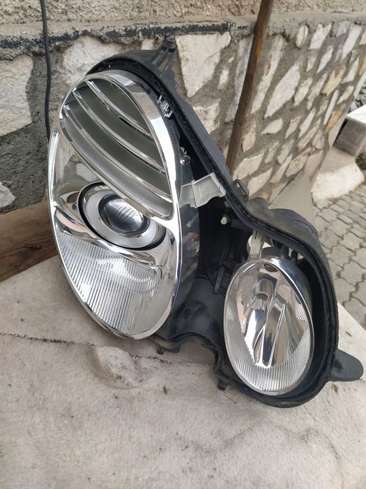 Десен фар Mercedes Е клас w211 феис, за части