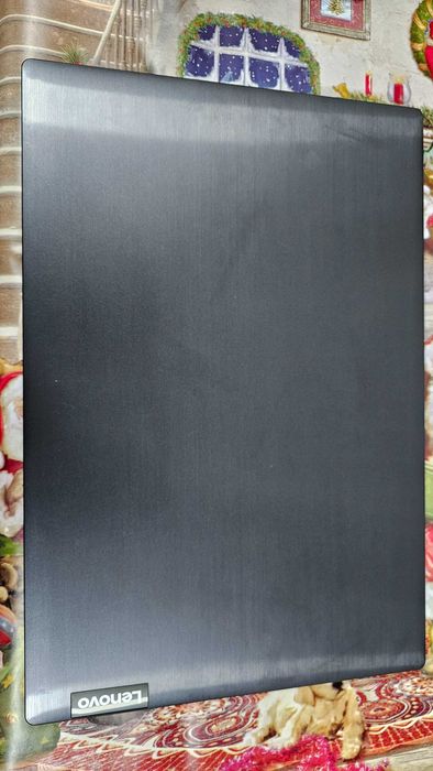 Lenovo IdeaPad / instalat Macos Tahoe 26.2