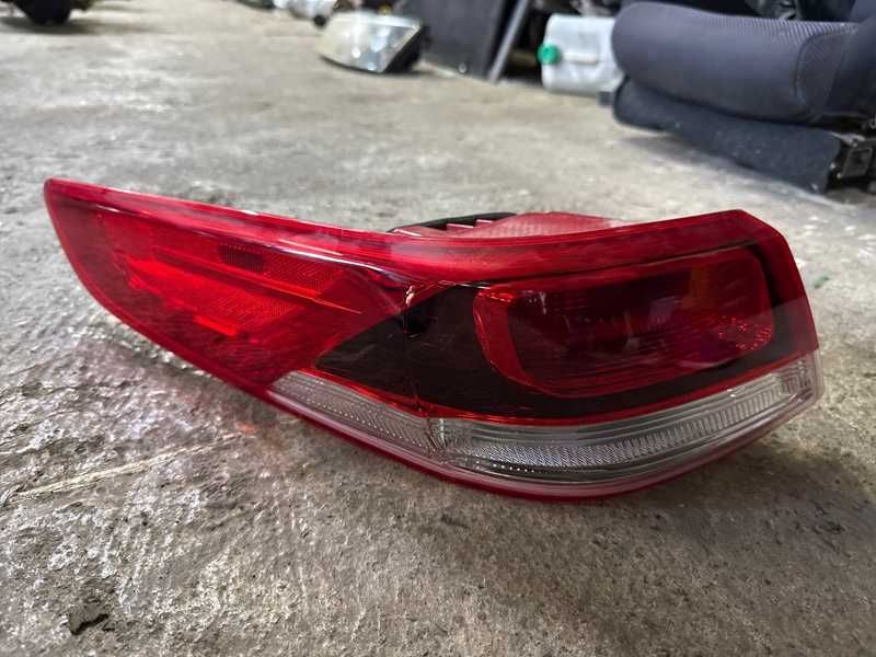Фонарь заднего хода Kia Optima