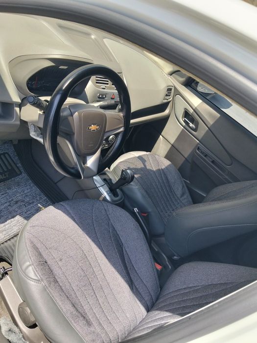 Chevrolet cobalt 2024