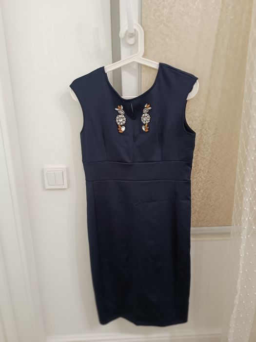 Женские вечерние платья