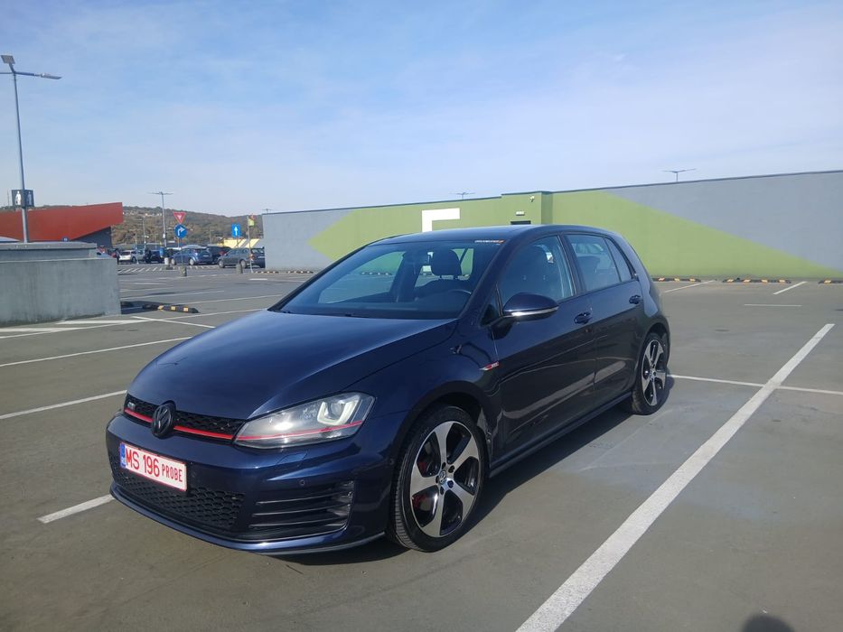 Volkswagen Golf GTI