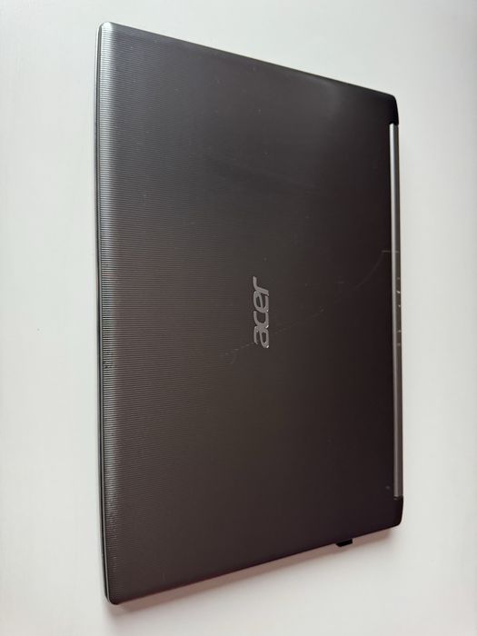 Laptop Acer Aspire A515-51G