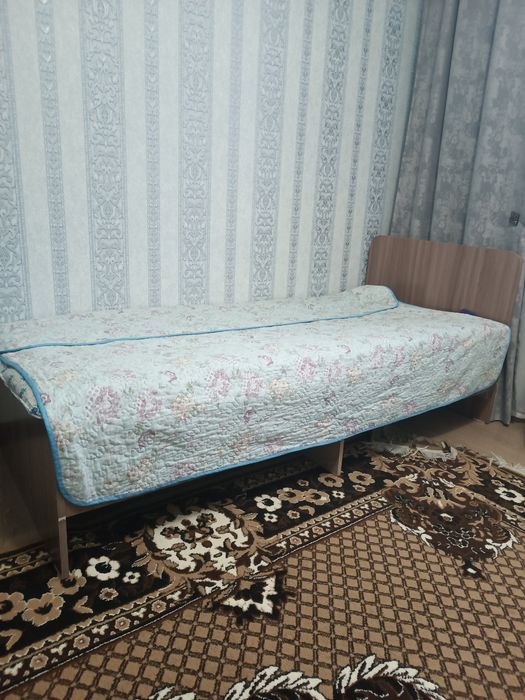 Односпальная кровать