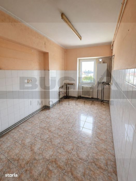 Apartament cu 2 camere, 50 mp+balcon, decomandat, zona Kaufland — fotografia 3