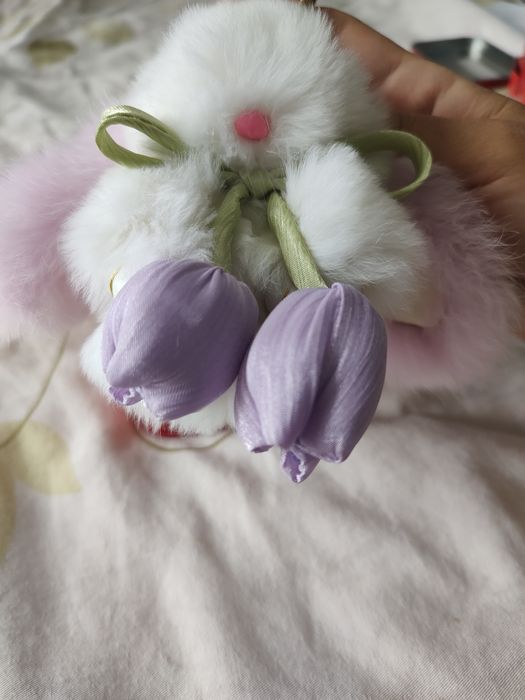 Breloc iepuraș fundiță lalea+ cutie