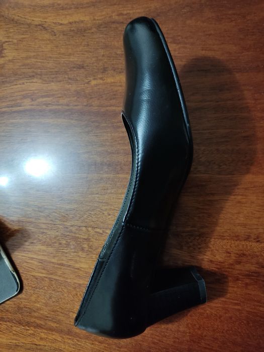 Туфли на каблуке