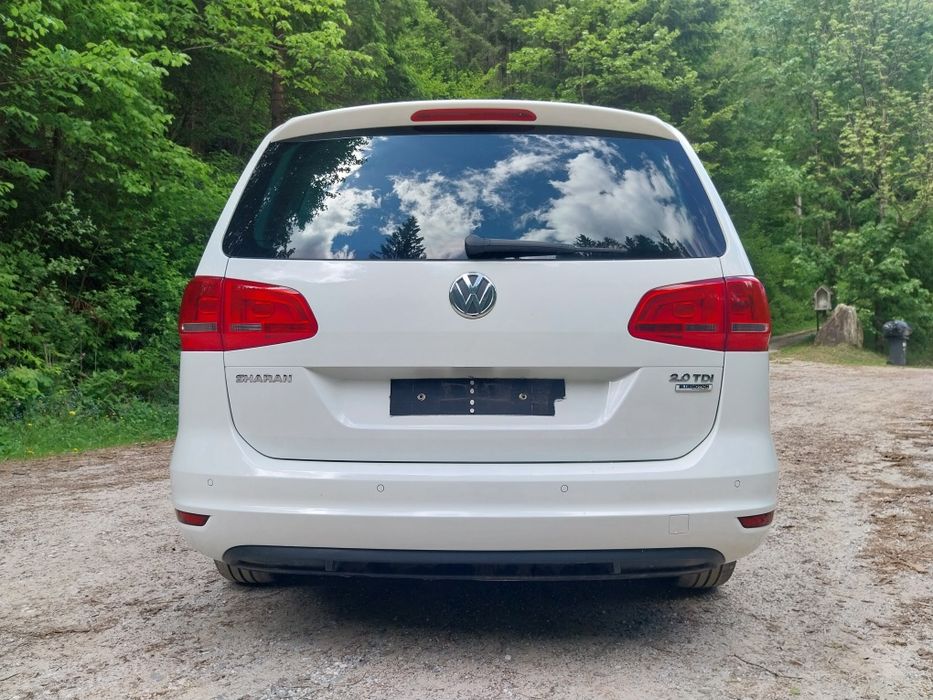Vând vw sharan an  2015